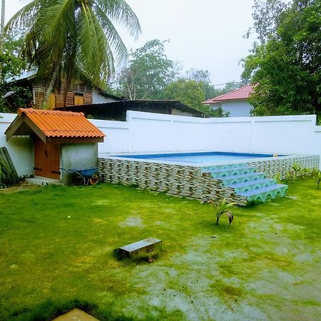 Villa Sri Tebengau Kuah Exterior foto